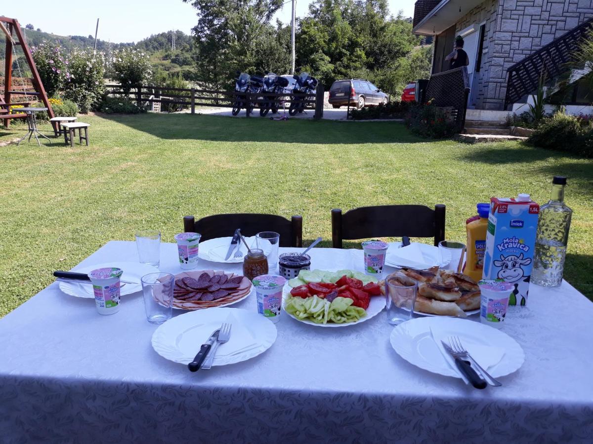 Guesthouse Kuzmanovic Guča 外观 照片